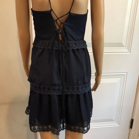 Super Cute Layered Sleeveless Dress NWOT - Picture 3 of 9